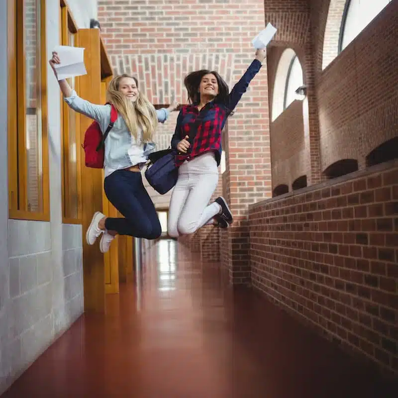 Estudia online con CursoAcceso y supera tu prueba de acceso a grado medio o superior